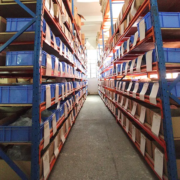 Yiting: Warehouse